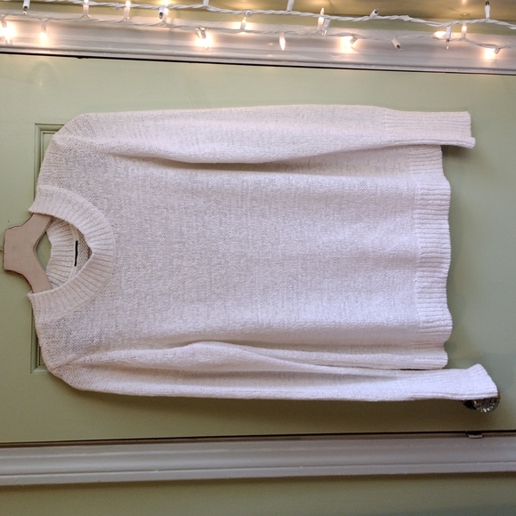 Women's White Sweater size M - Picture 1 of 5